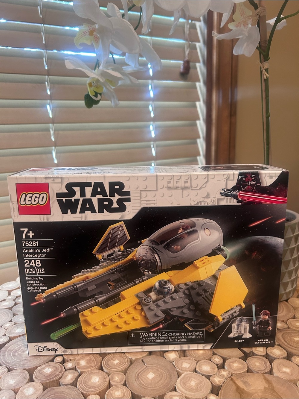 LEGO Star Wars Anakin’s Jedi Interceptor 75281